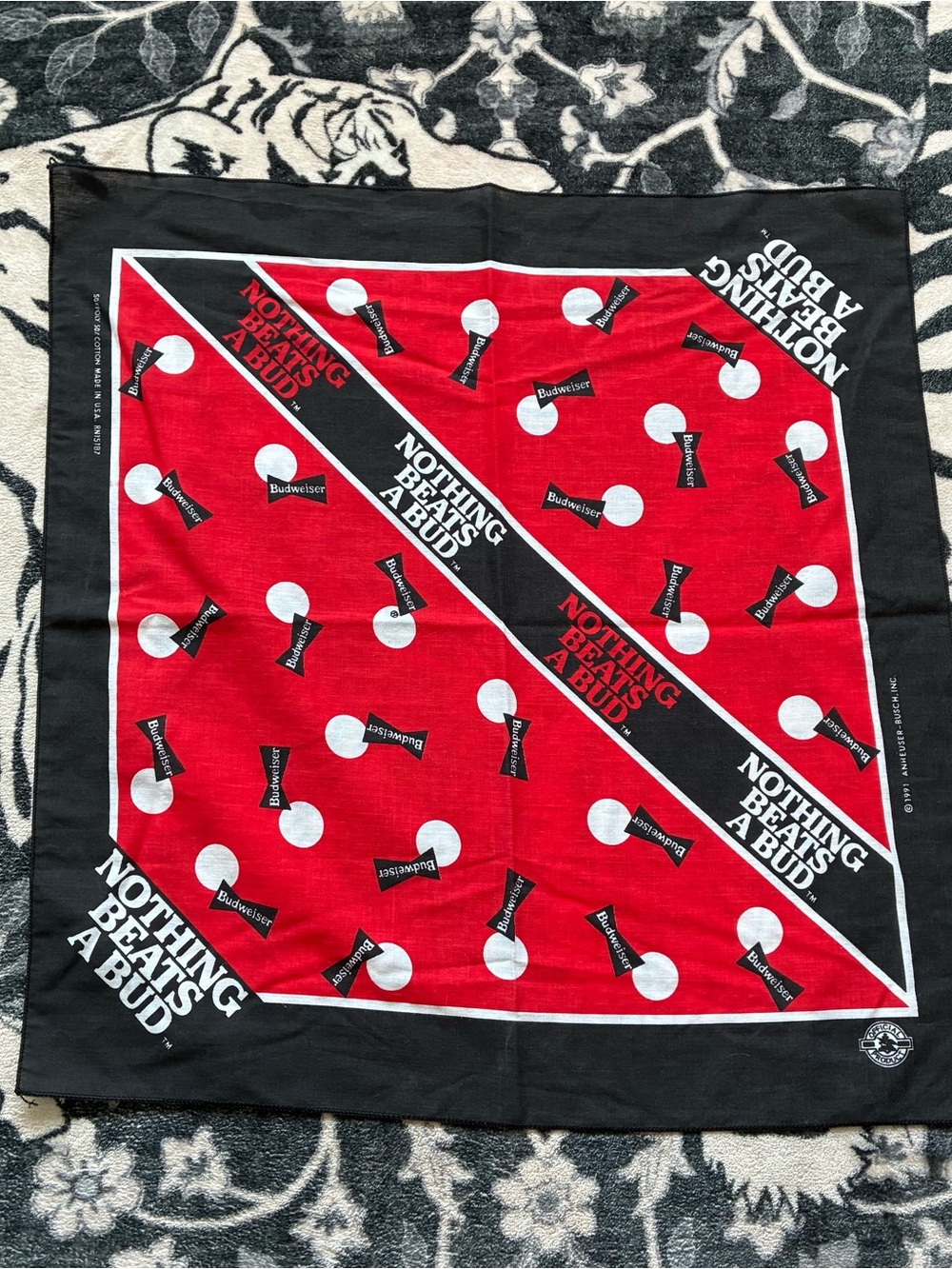 020 - VINTAGE 90s BUDWEISER BEERS 1991 ANHEUSER BUSCH BANDANA SCARF WRAP